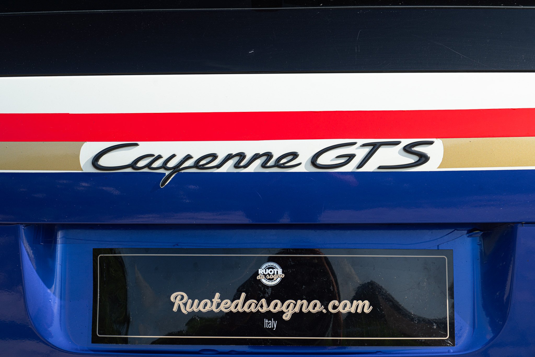 Porsche CAYENNE S LIVREA ROTHMANS 
