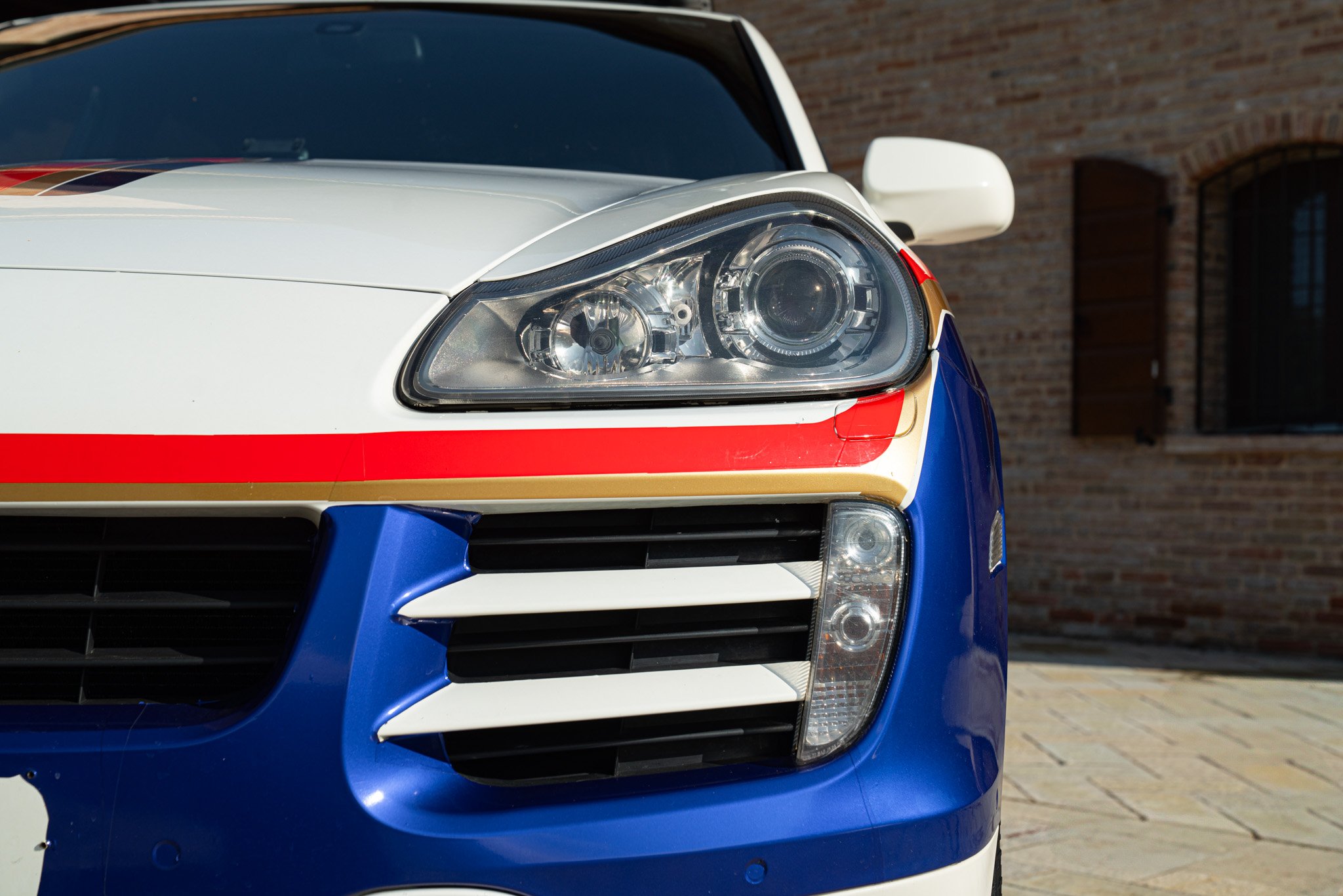 Porsche CAYENNE S LIVREA ROTHMANS 