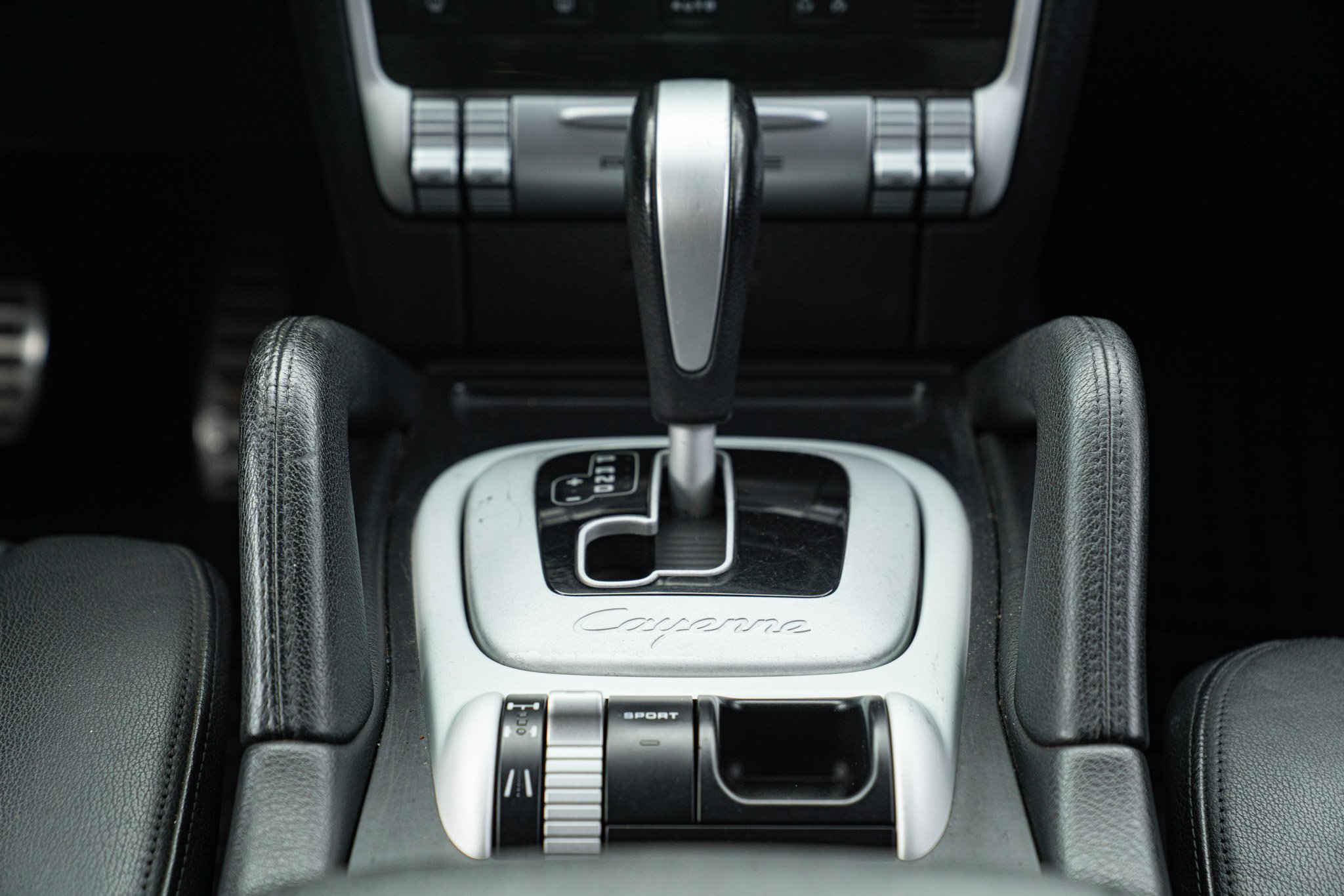 Porsche CAYENNE S LIVREA ROTHMANS 