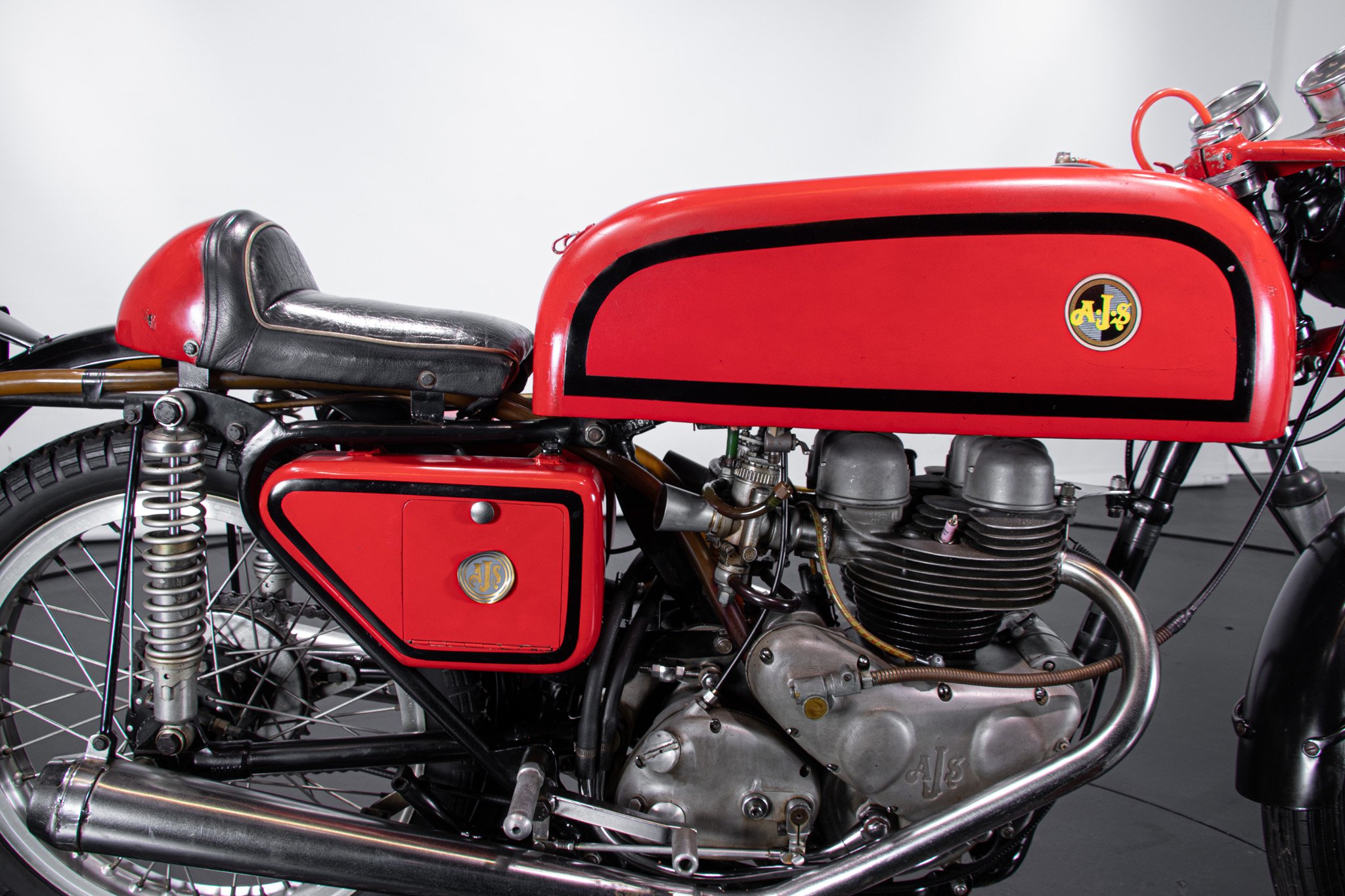 AJS 500 