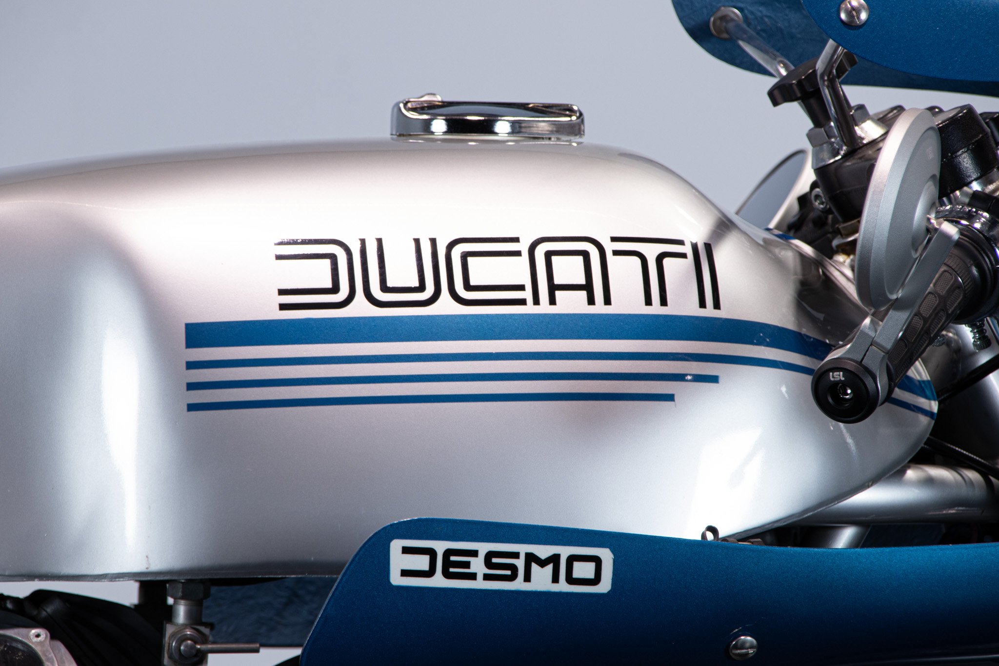 Ducati 900 SS DESMO 