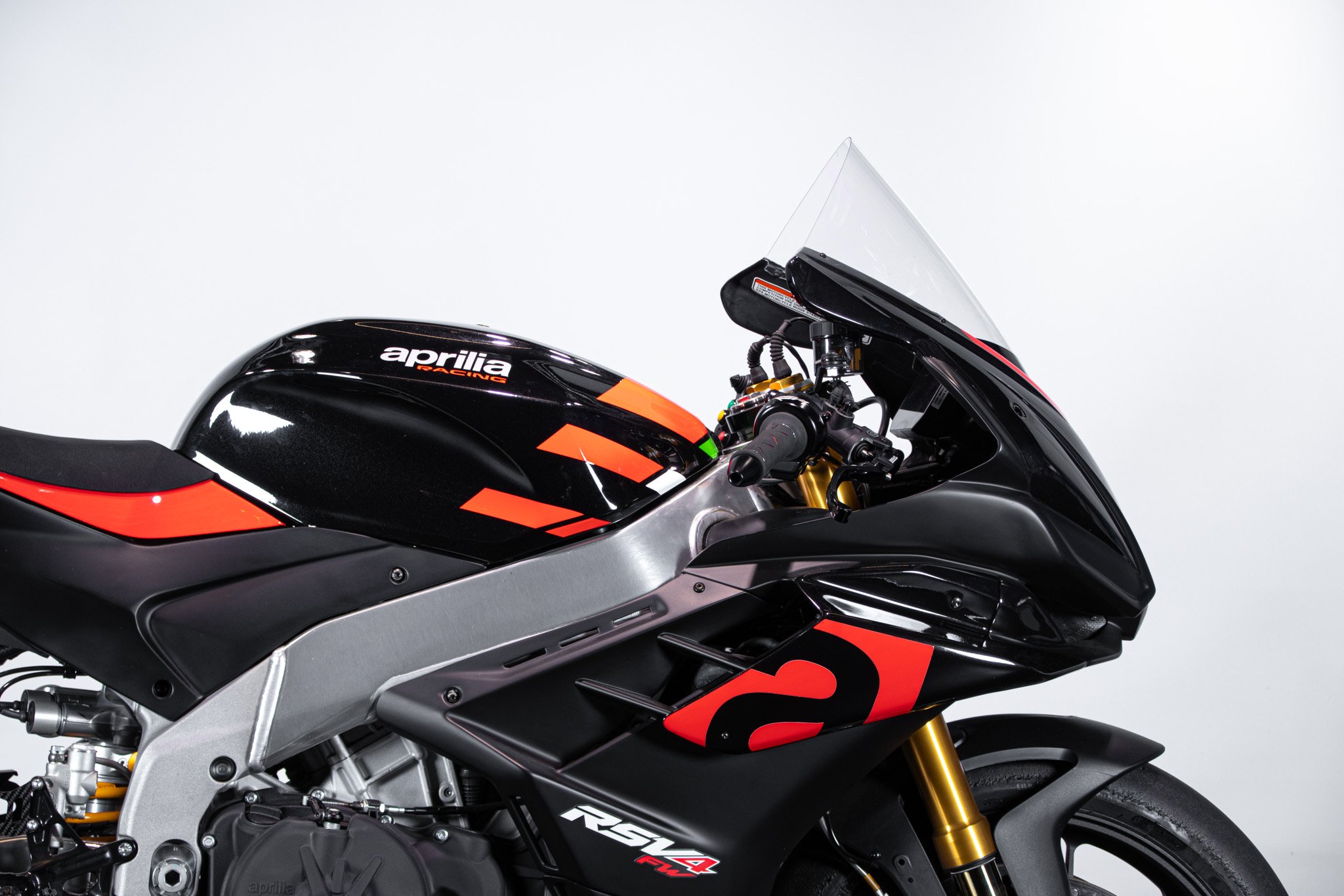 Aprilia RSV4 FACTORY WORKS 