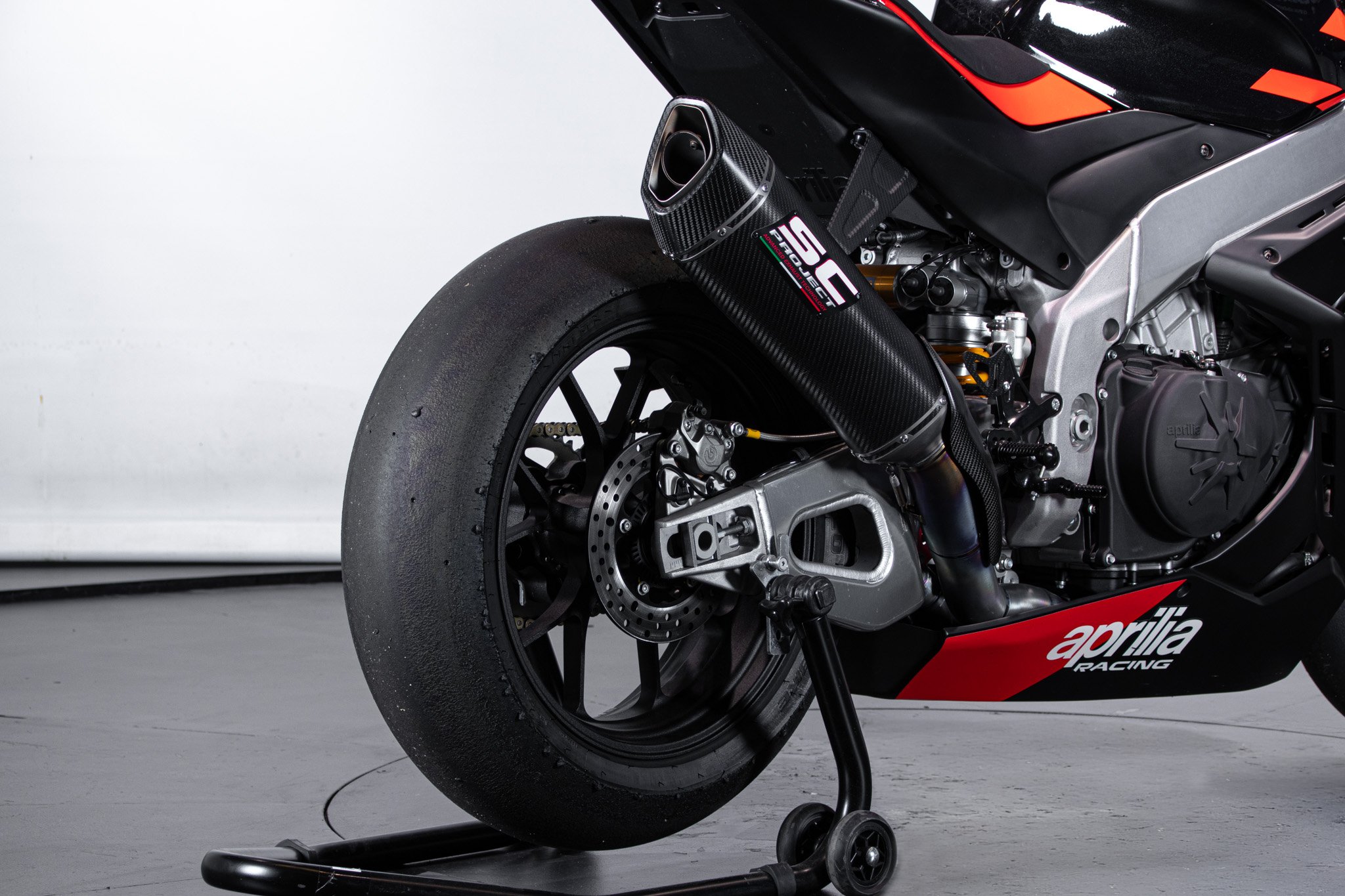 Aprilia RSV4 FACTORY WORKS 