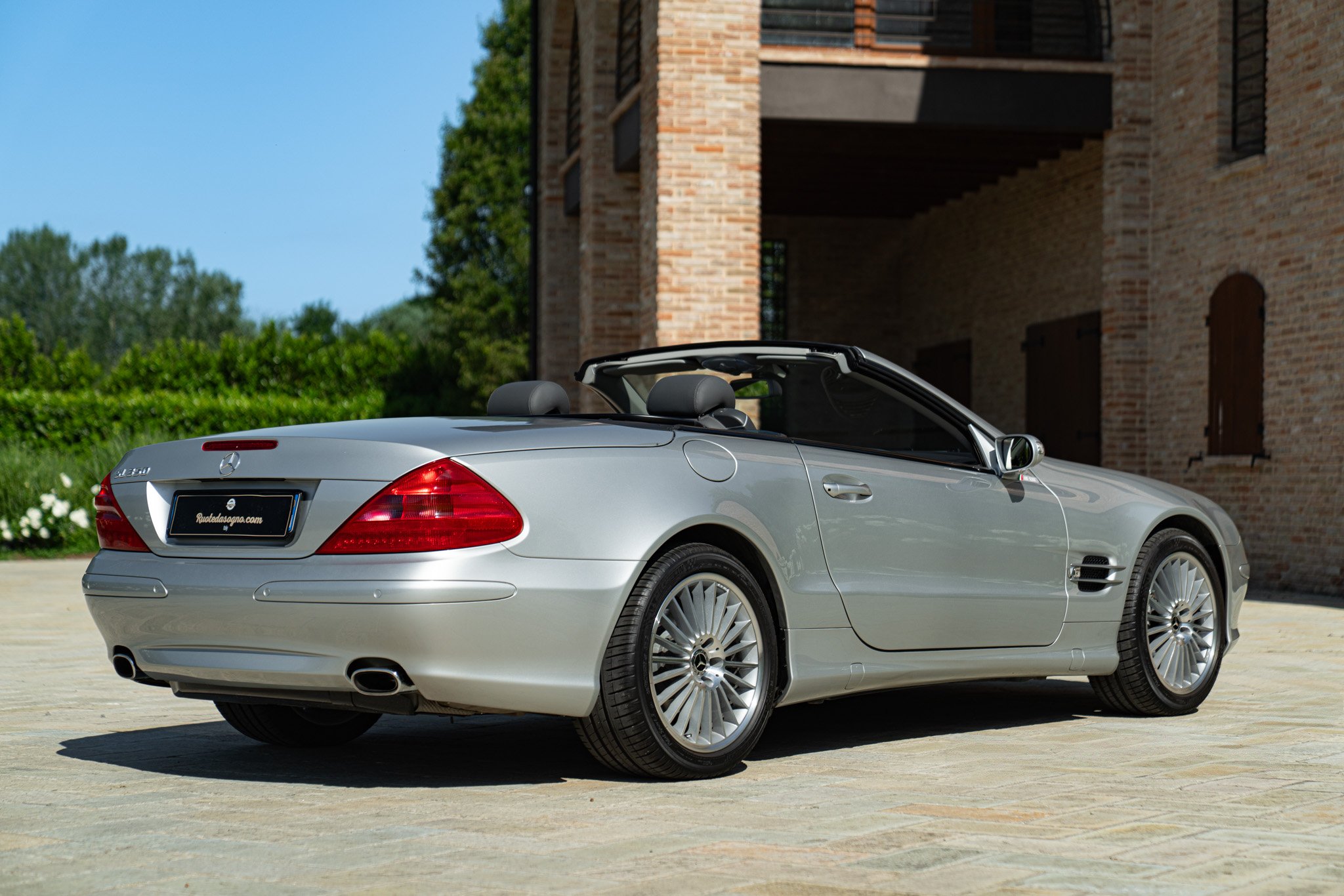 Mercedes Benz 350 SL AMG 