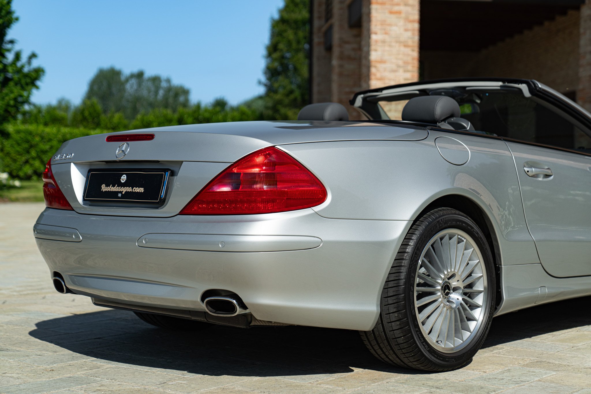 Mercedes Benz 350 SL AMG 