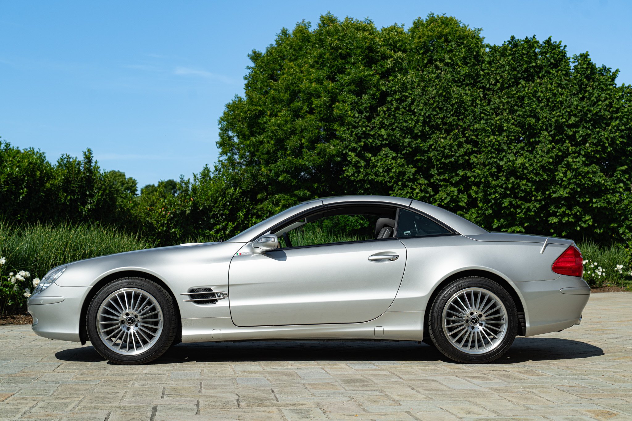 Mercedes Benz 350 SL AMG 