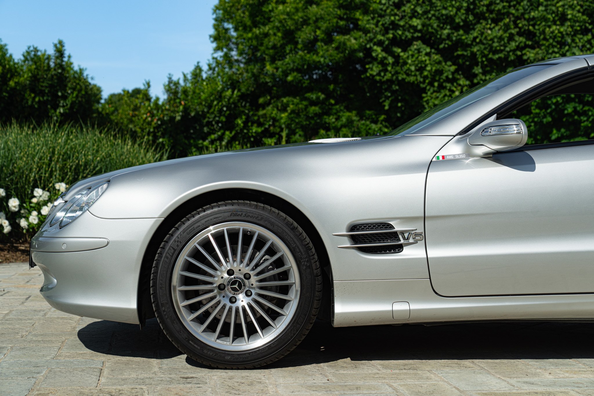 Mercedes Benz 350 SL AMG 