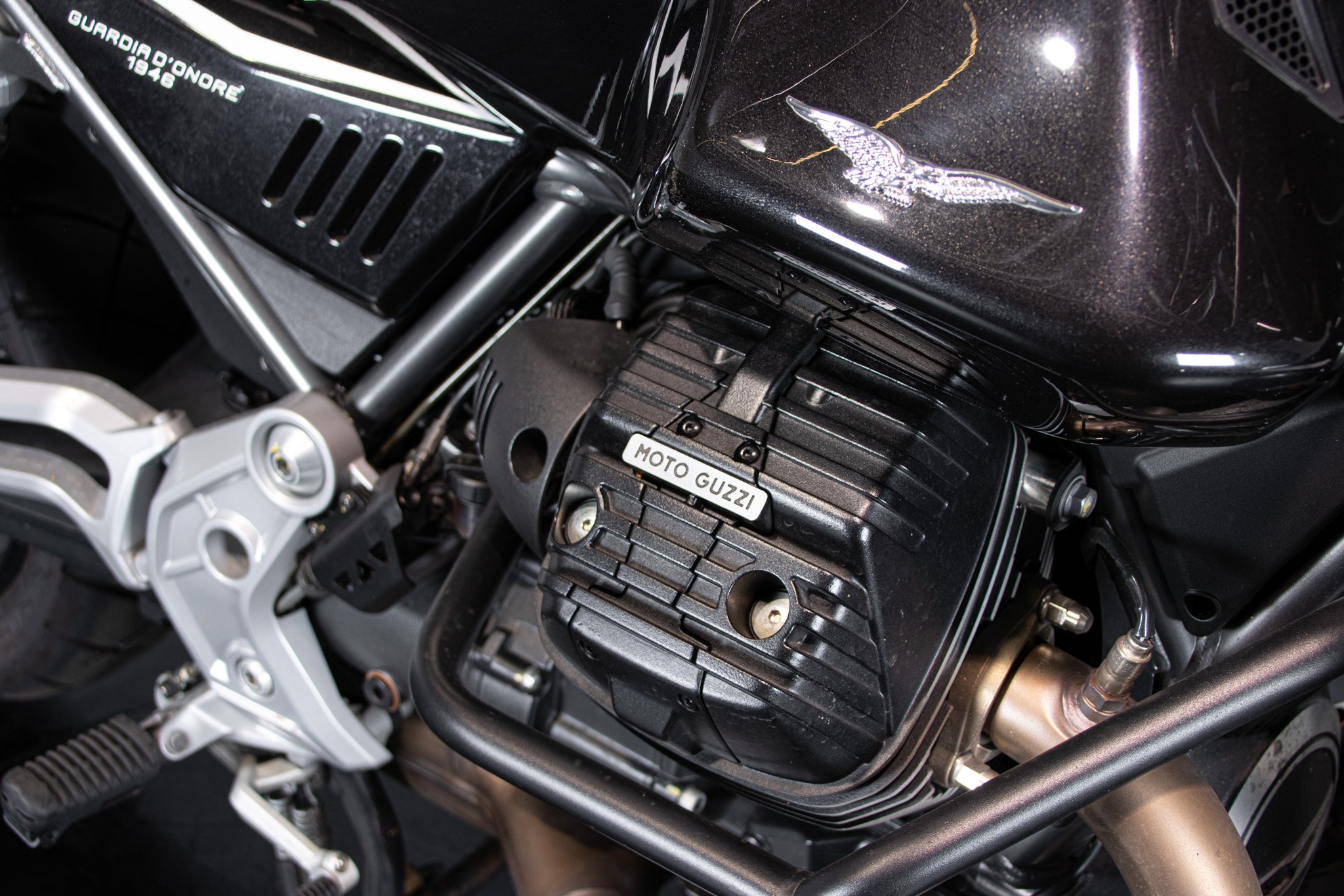 Moto Guzzi V85 TT GUARDIA D’ONORE 1946 