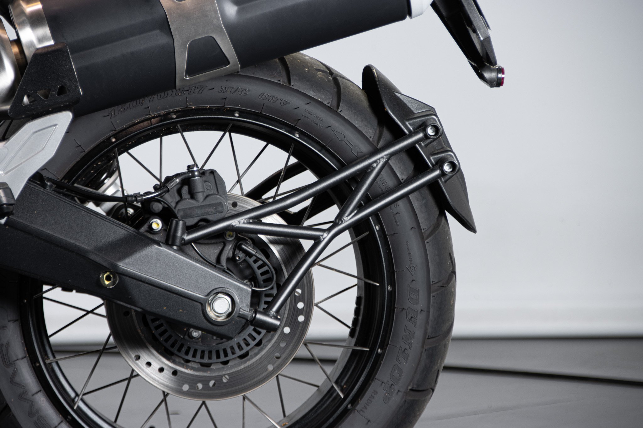 Moto Guzzi V85 TT GUARDIA D’ONORE 1946 
