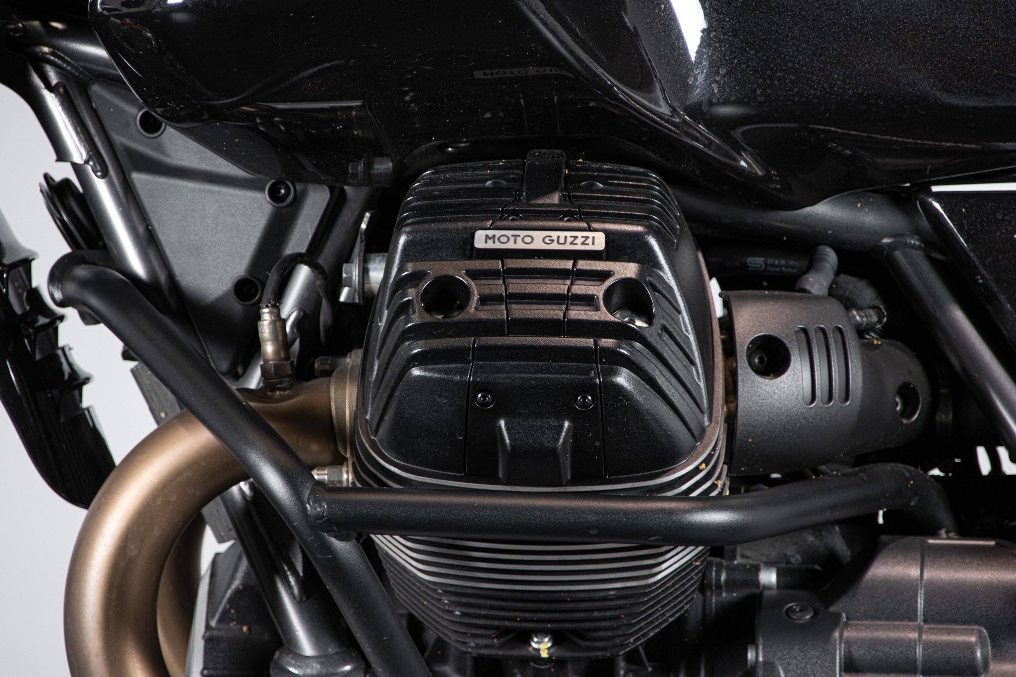 Moto Guzzi V85 TT GUARDIA D’ONORE 1946 