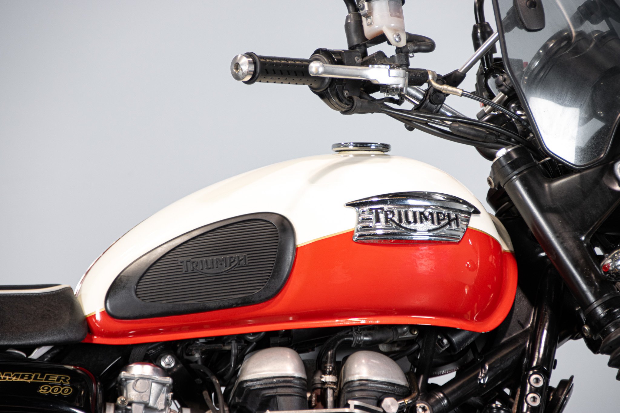 Triumph SCRAMBLER 900 