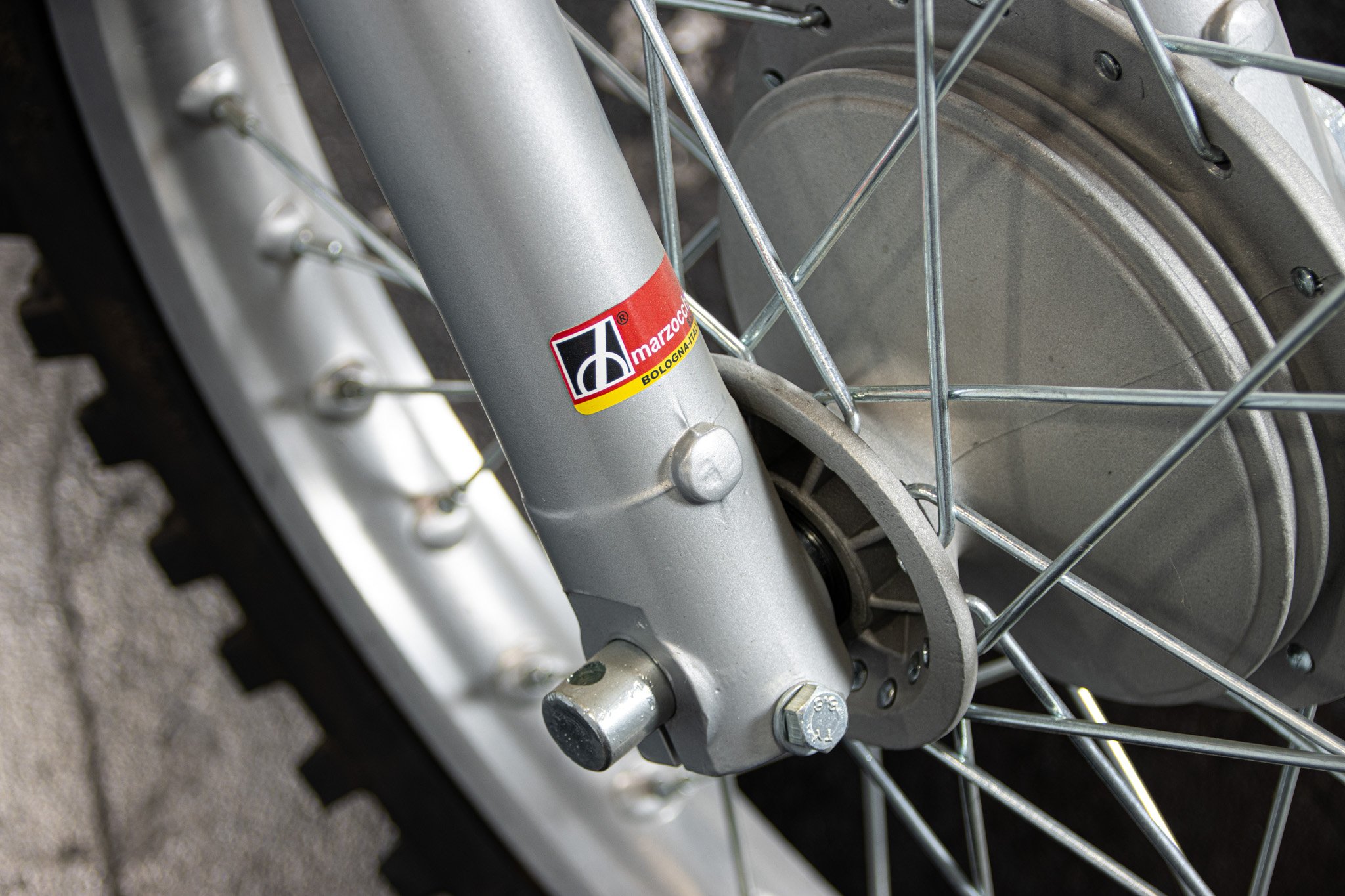 SWM SIX DAYS ES 125 