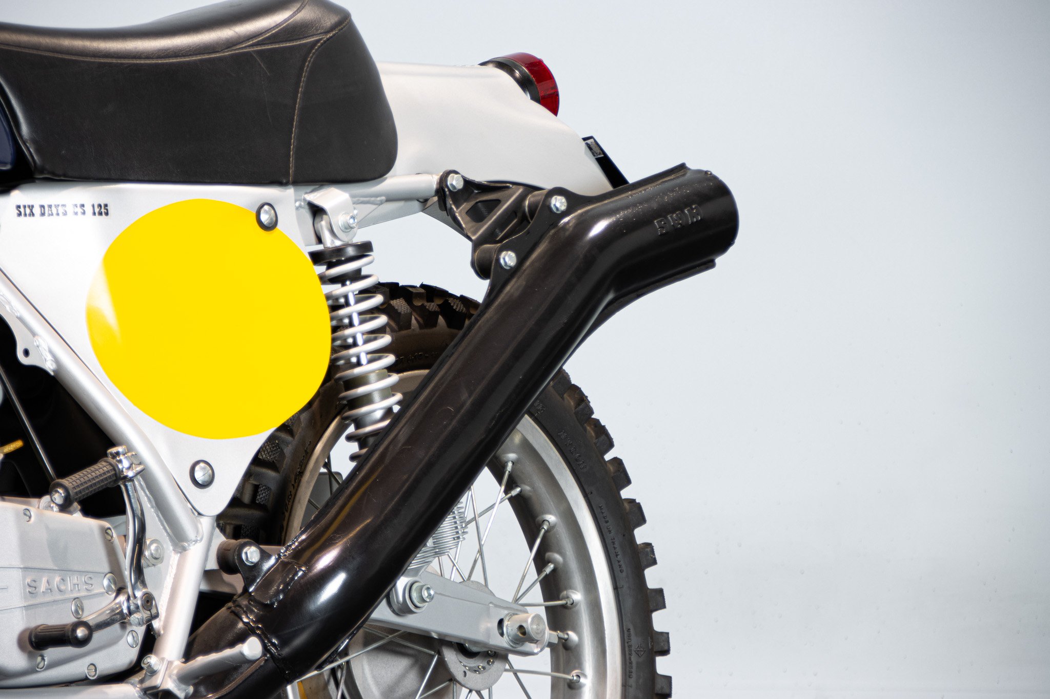 SWM SIX DAYS ES 125 