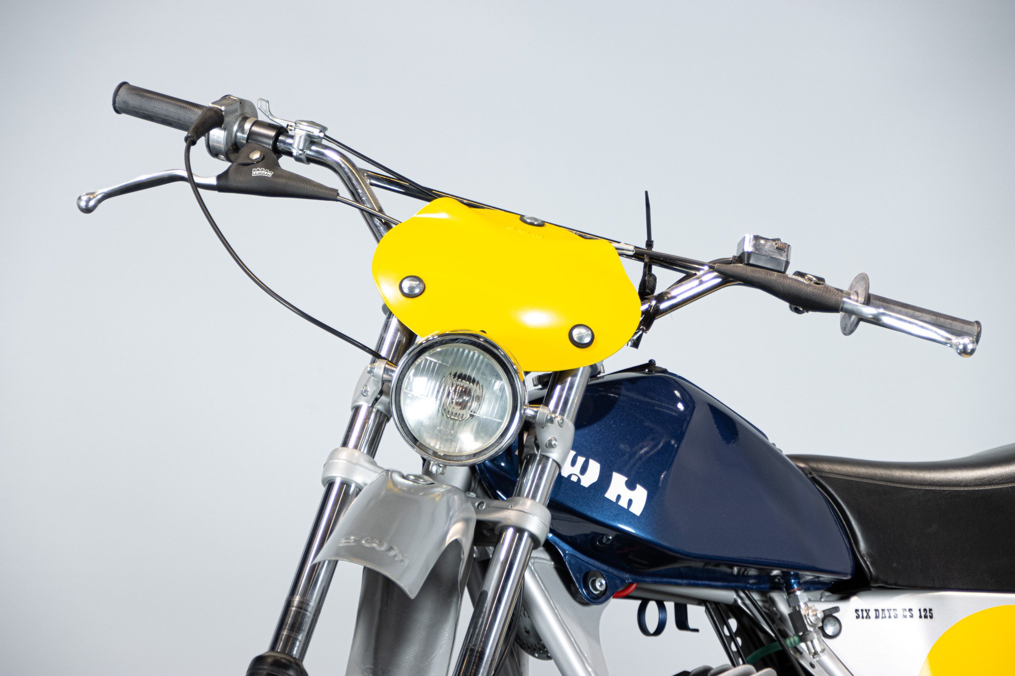SWM SIX DAYS ES 125 