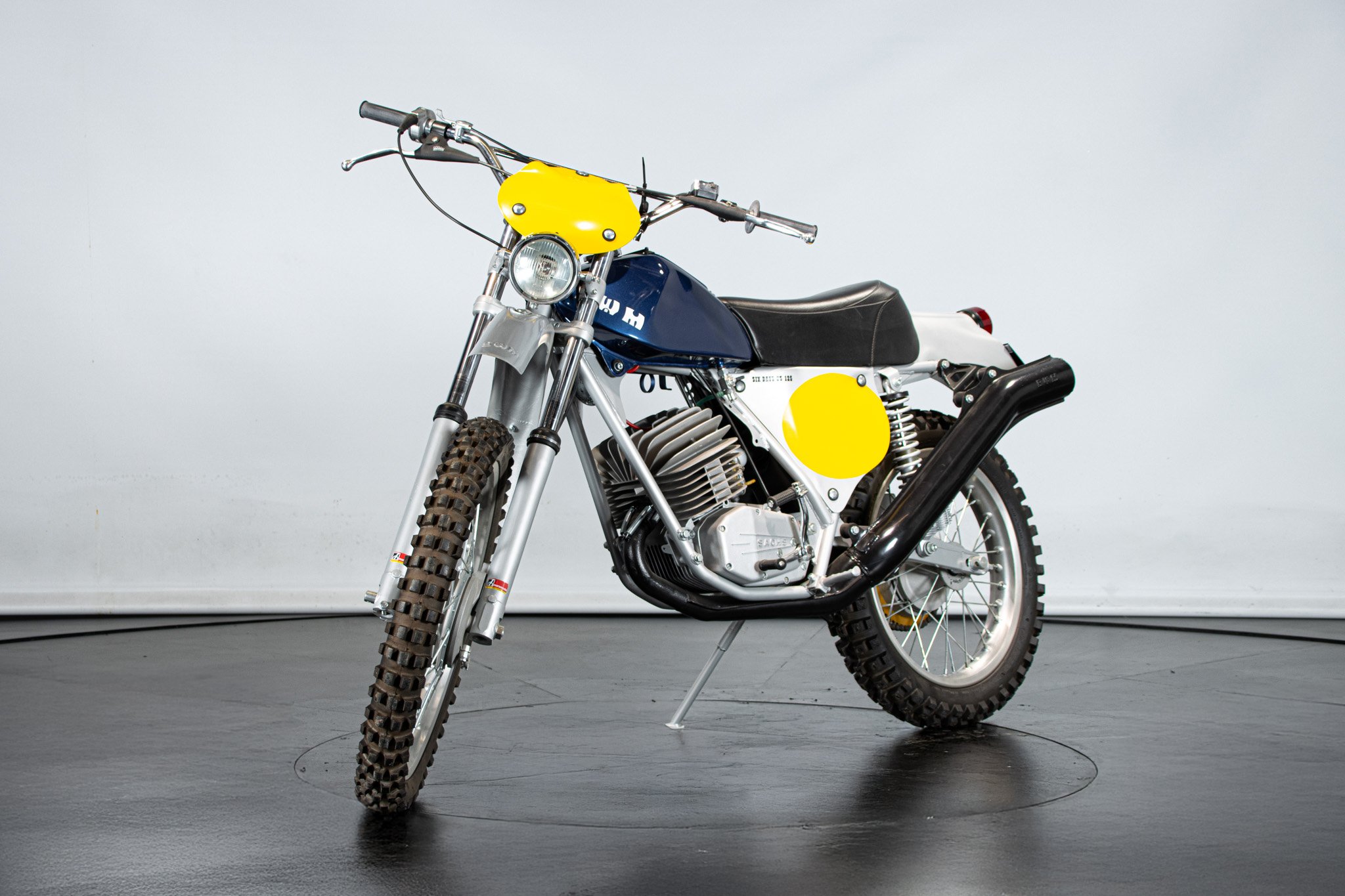 SWM SIX DAYS ES 125 