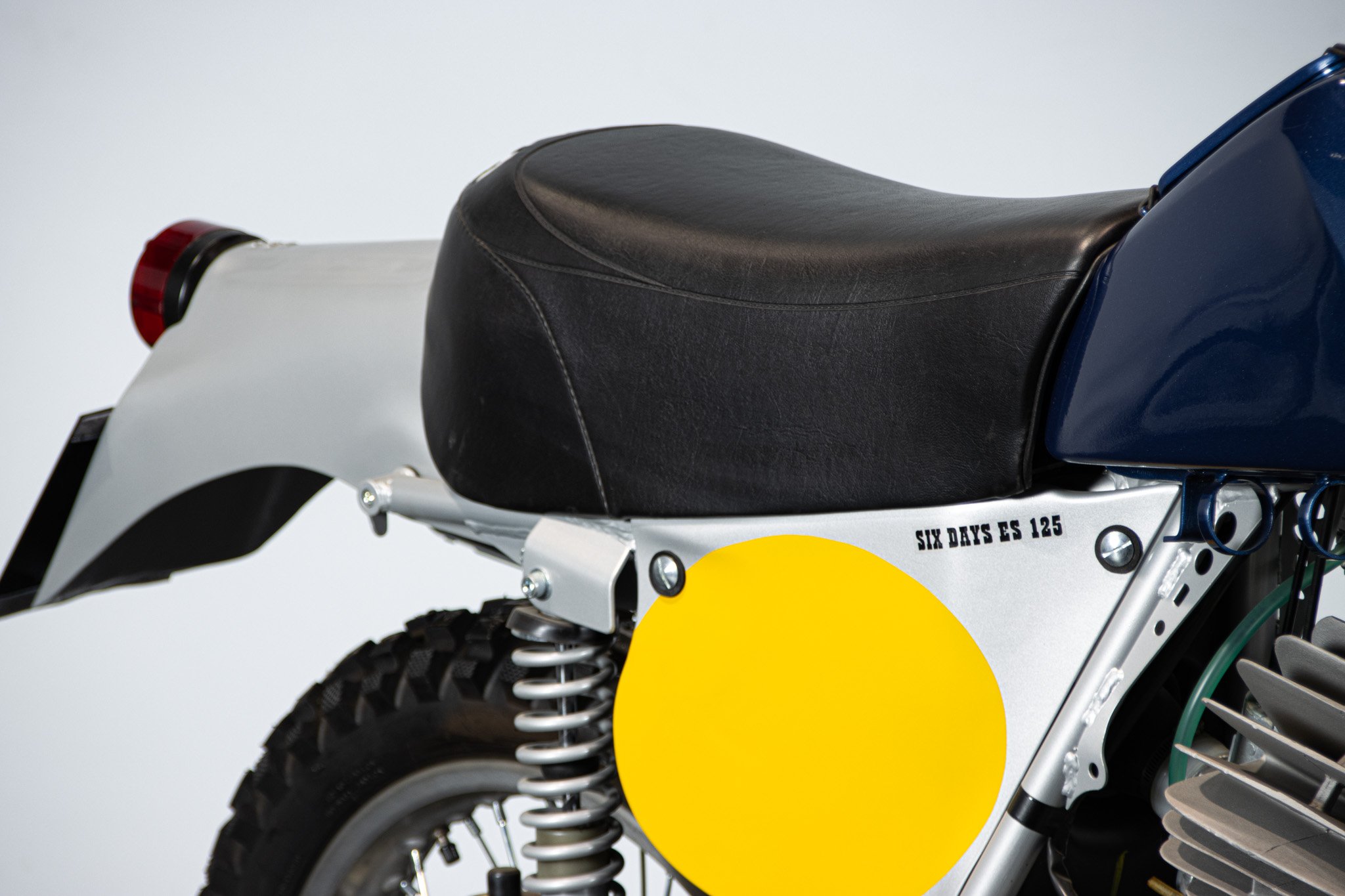 SWM SIX DAYS ES 125 