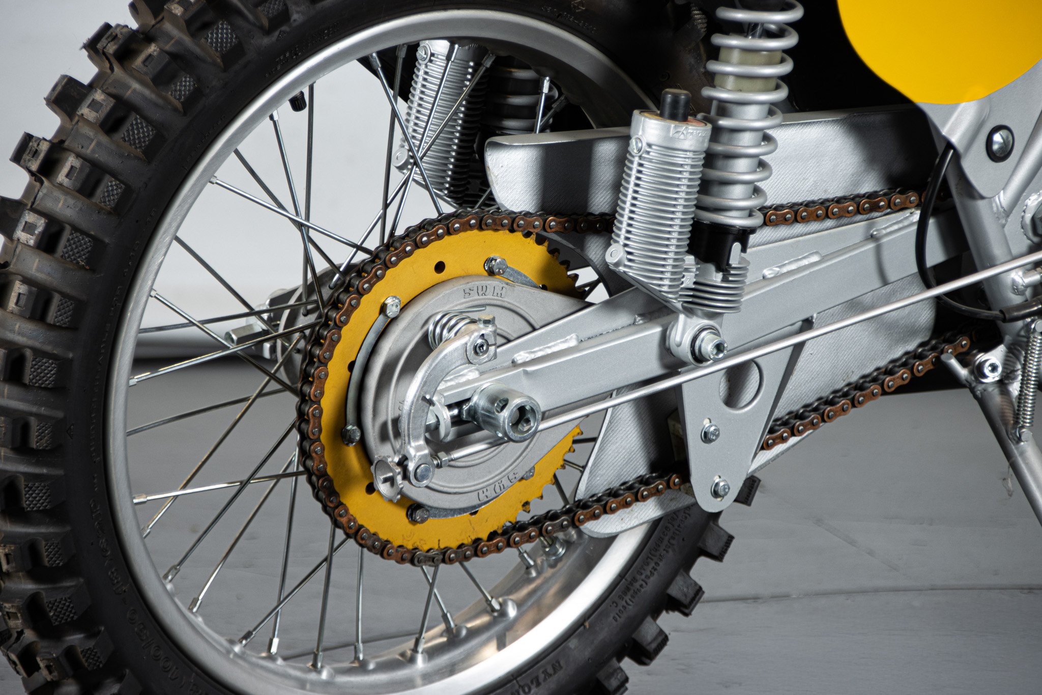 SWM SIX DAYS ES 125 