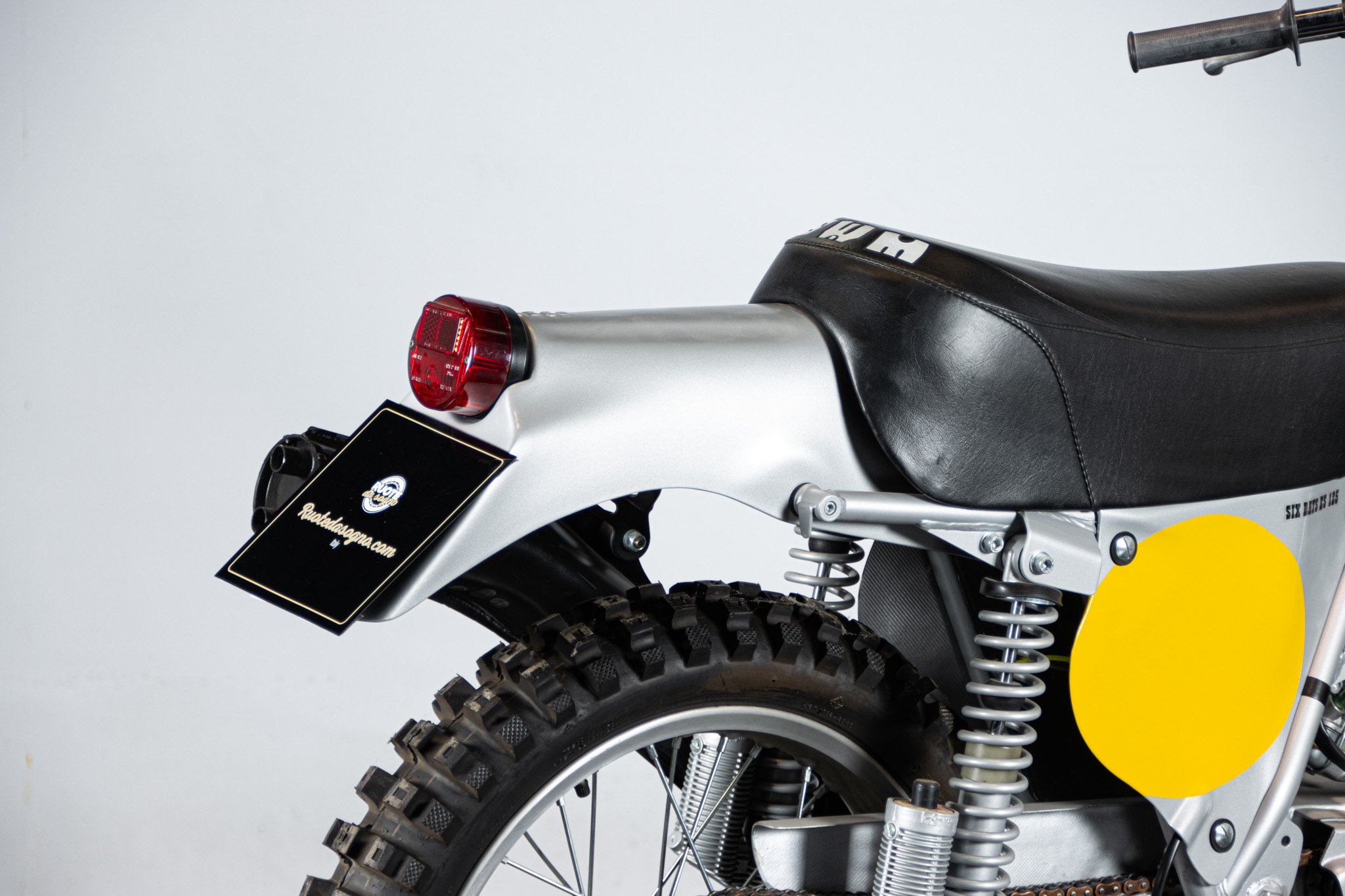SWM SIX DAYS ES 125 