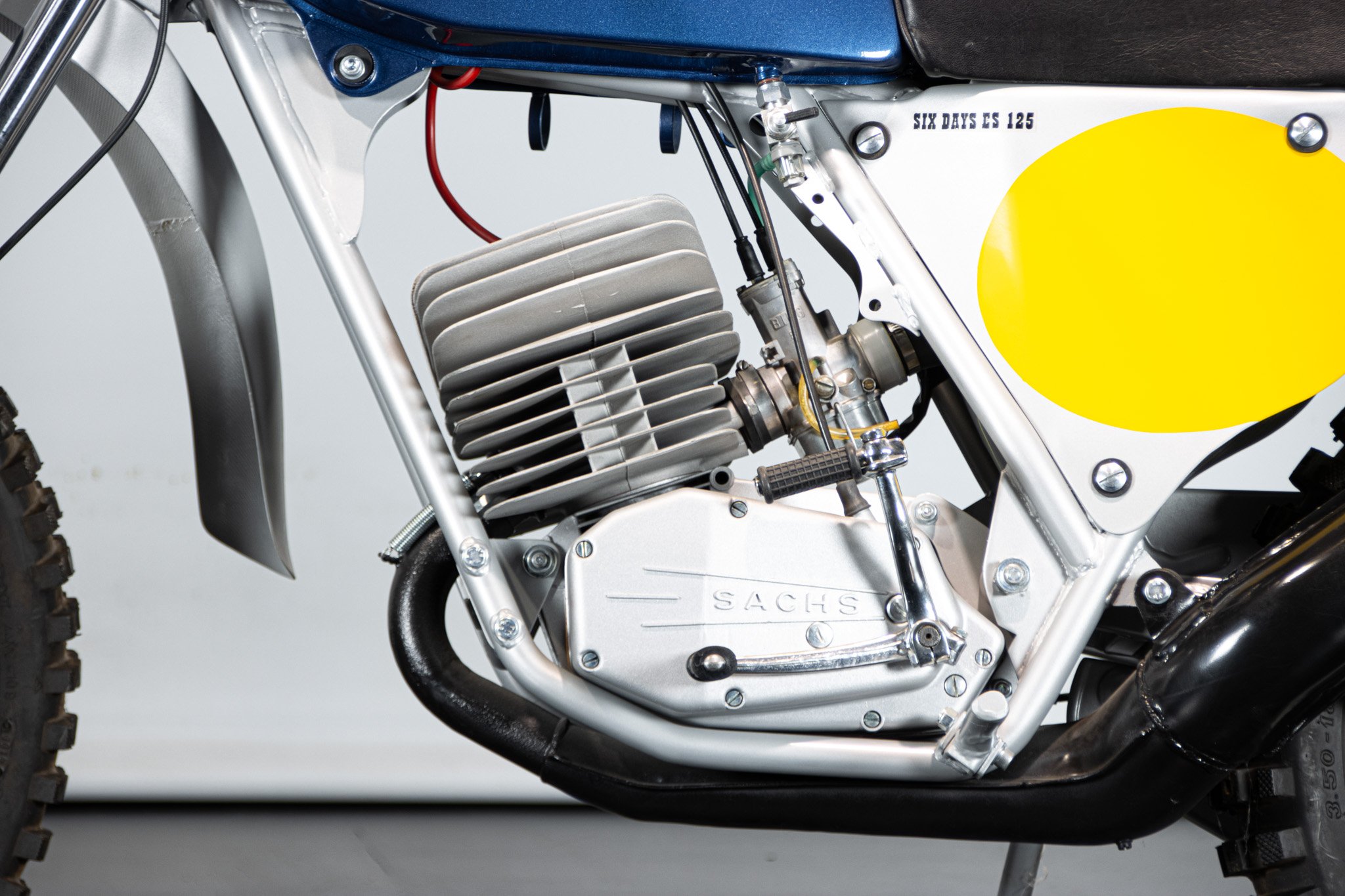 SWM SIX DAYS ES 125 