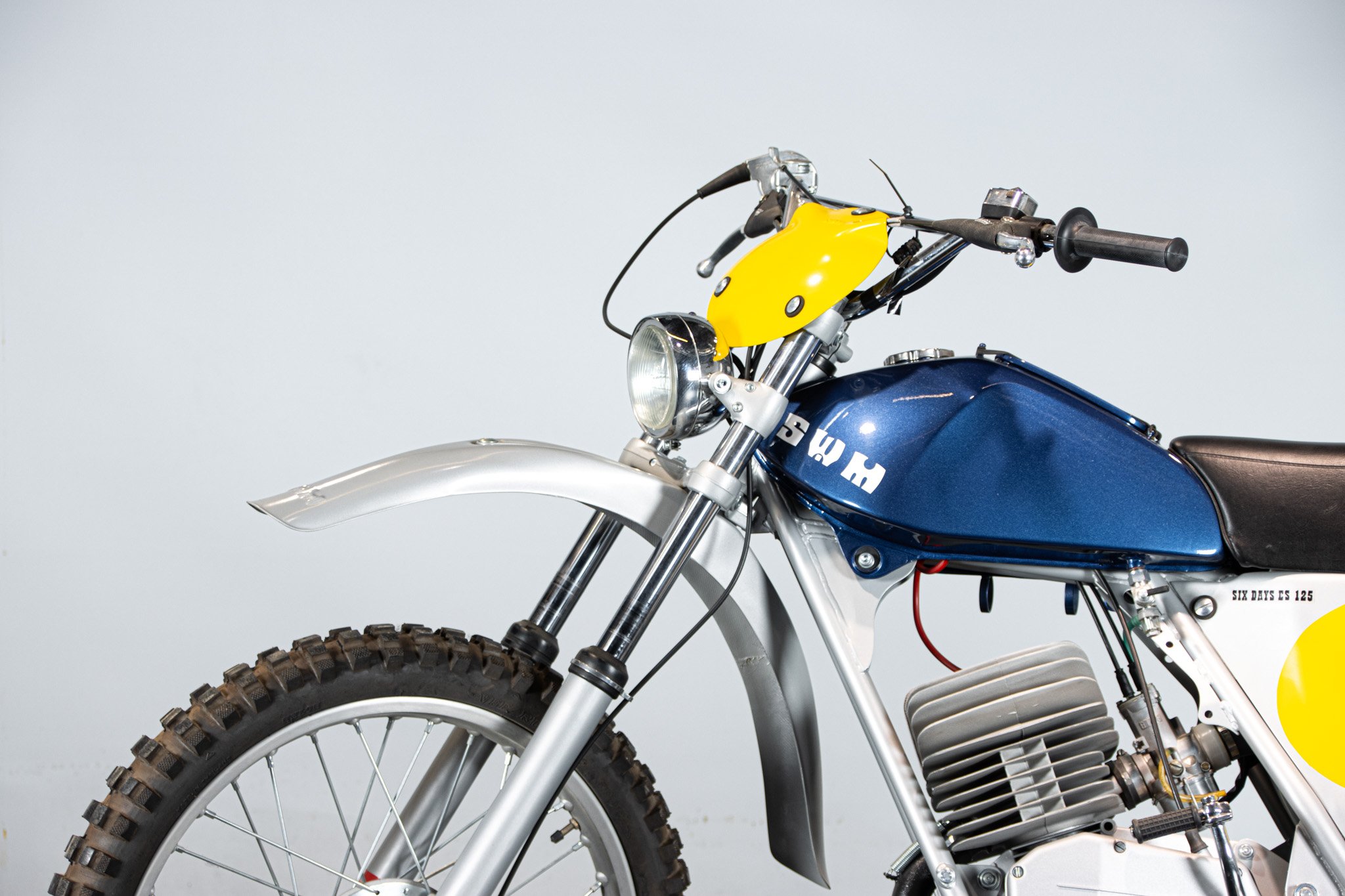 SWM SIX DAYS ES 125 