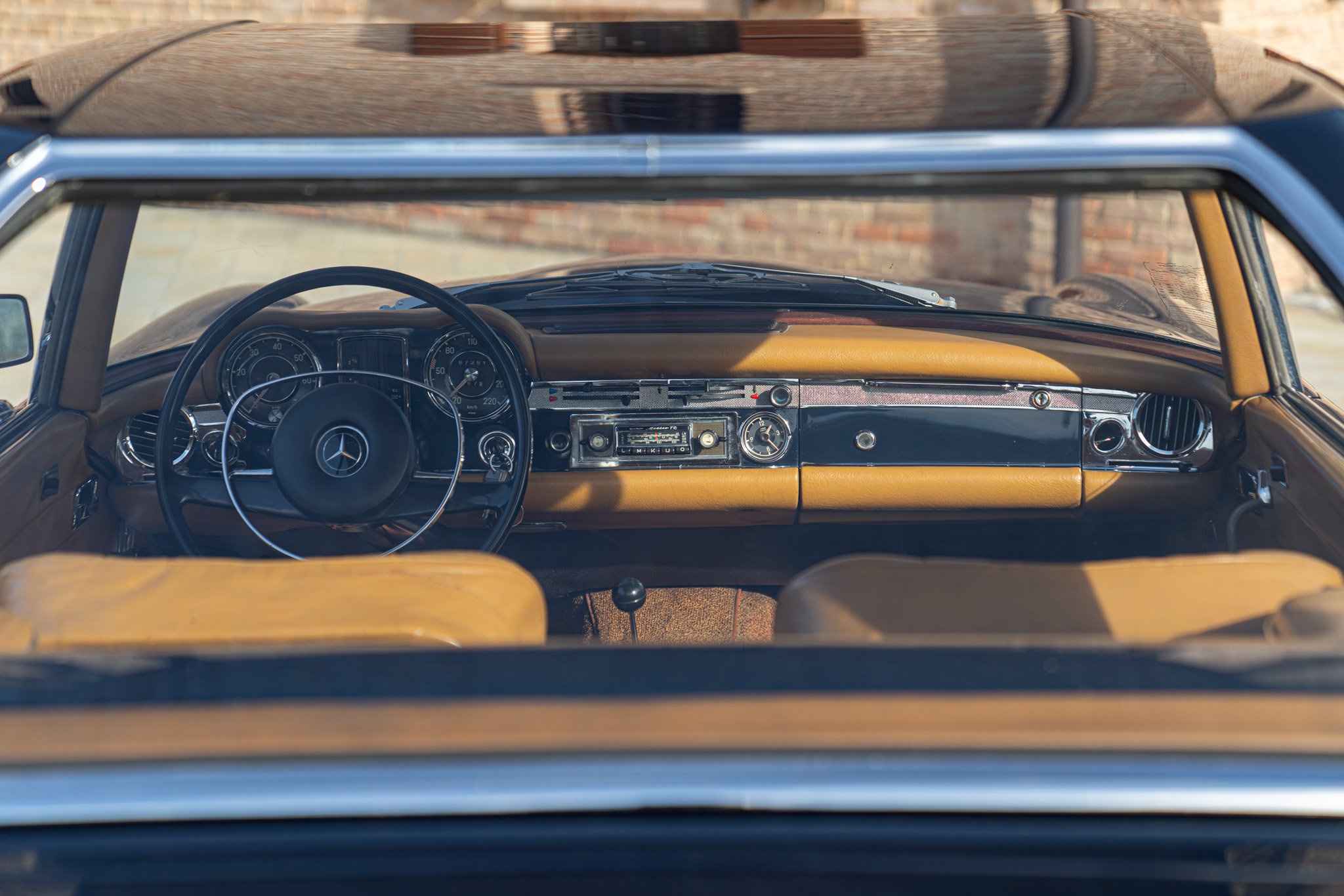 Mercedes Benz 280 SL 