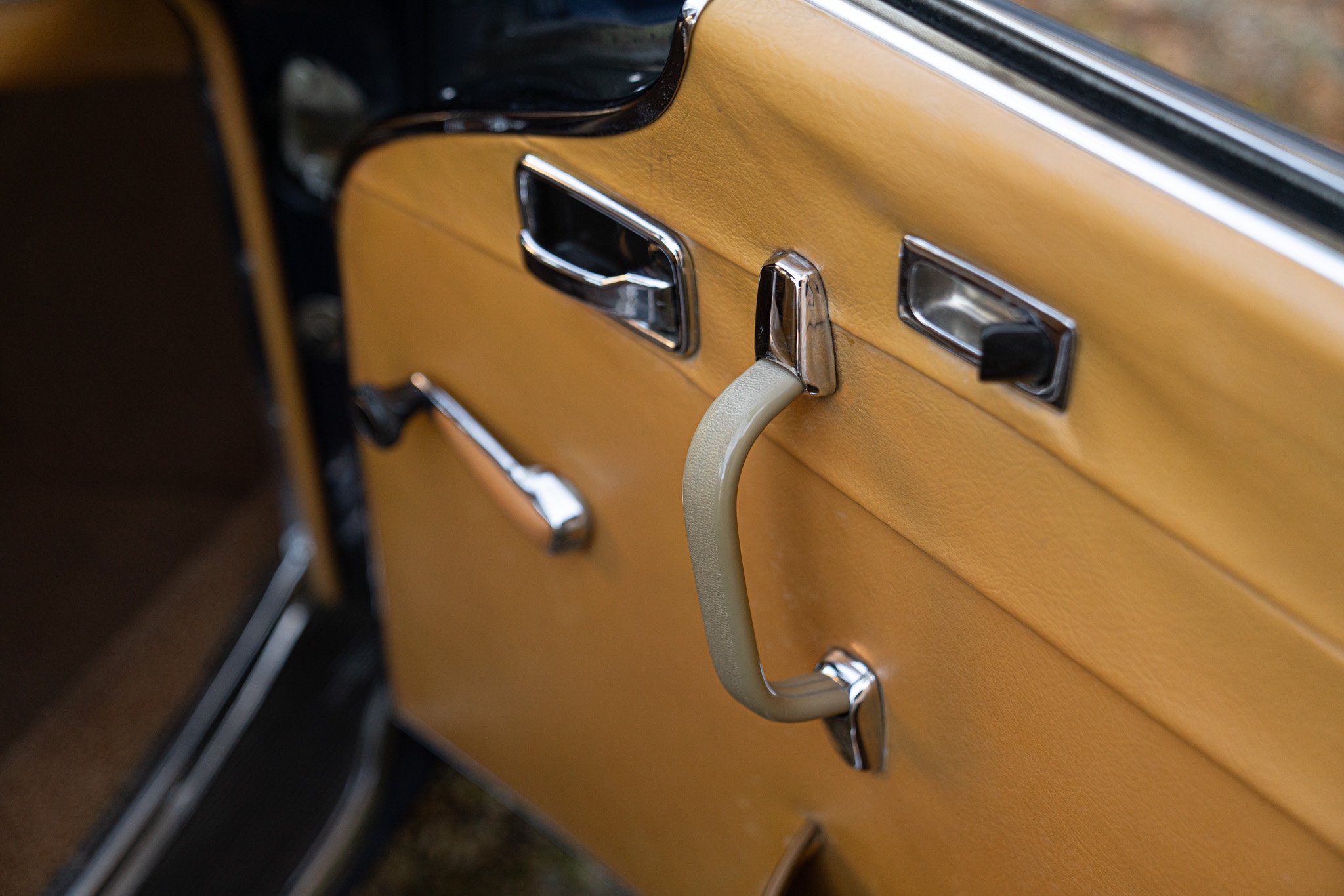 Mercedes Benz 280 SL 