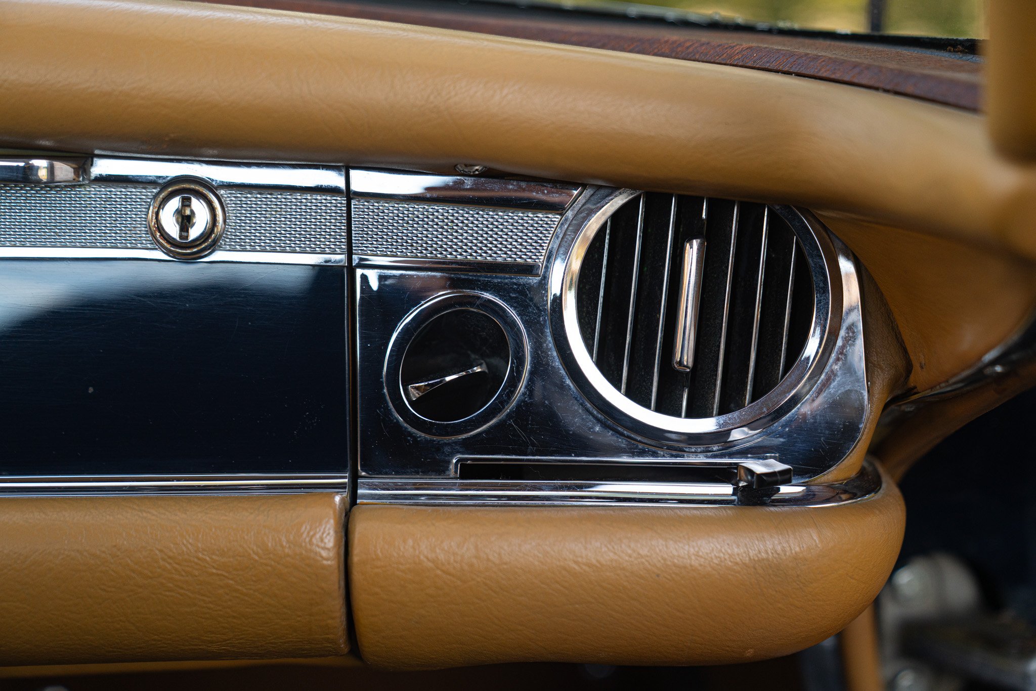 Mercedes Benz 280 SL 