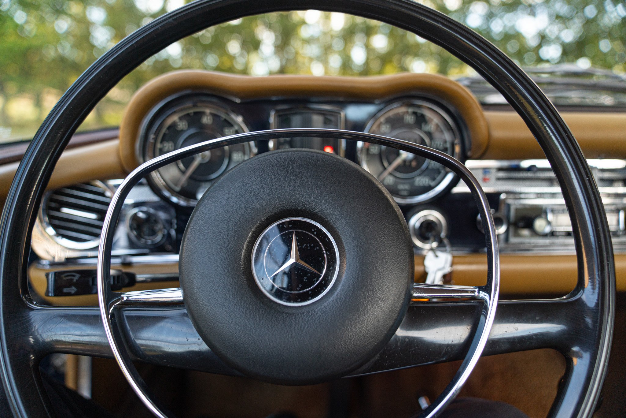 Mercedes Benz 280 SL 