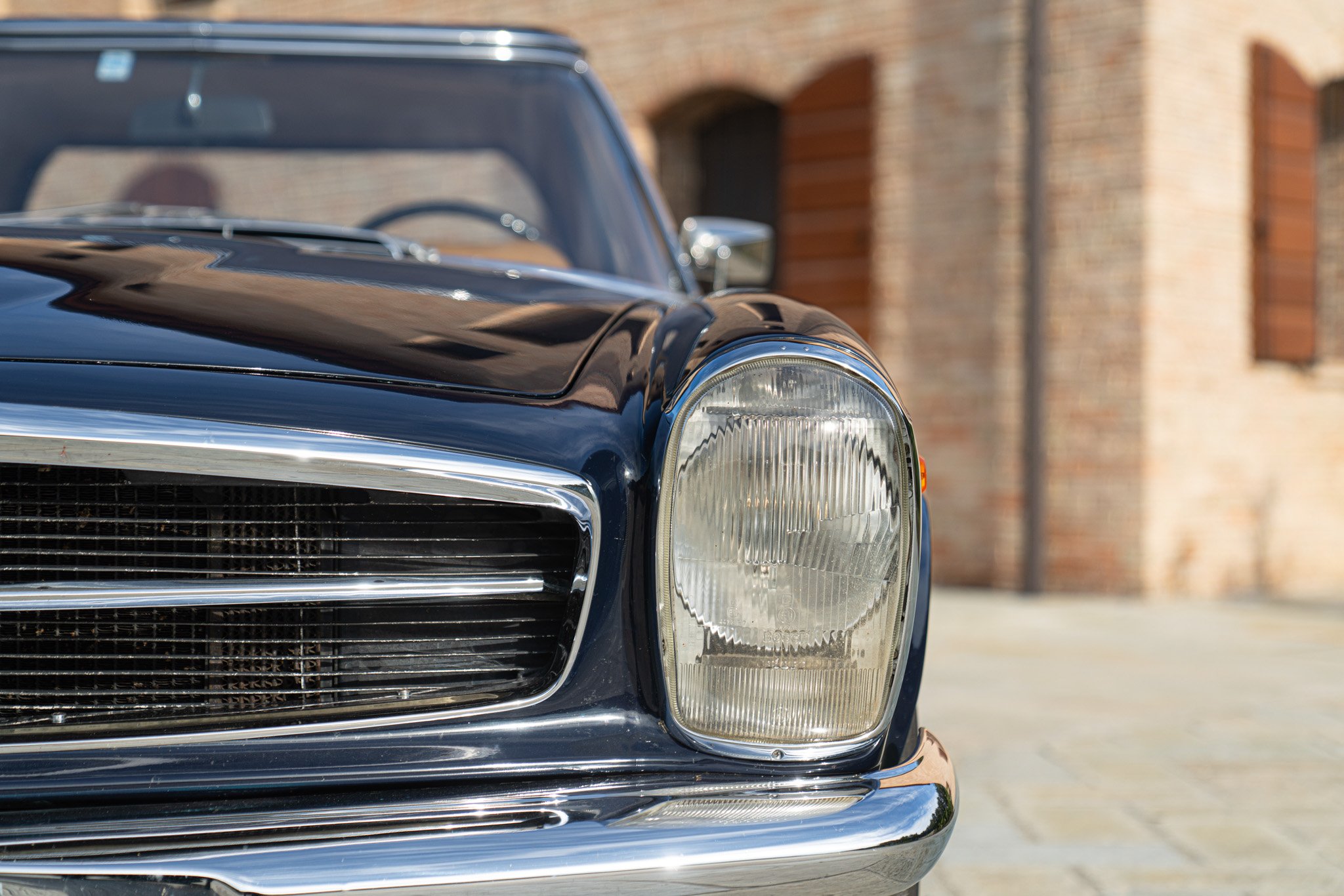 Mercedes Benz 280 SL 