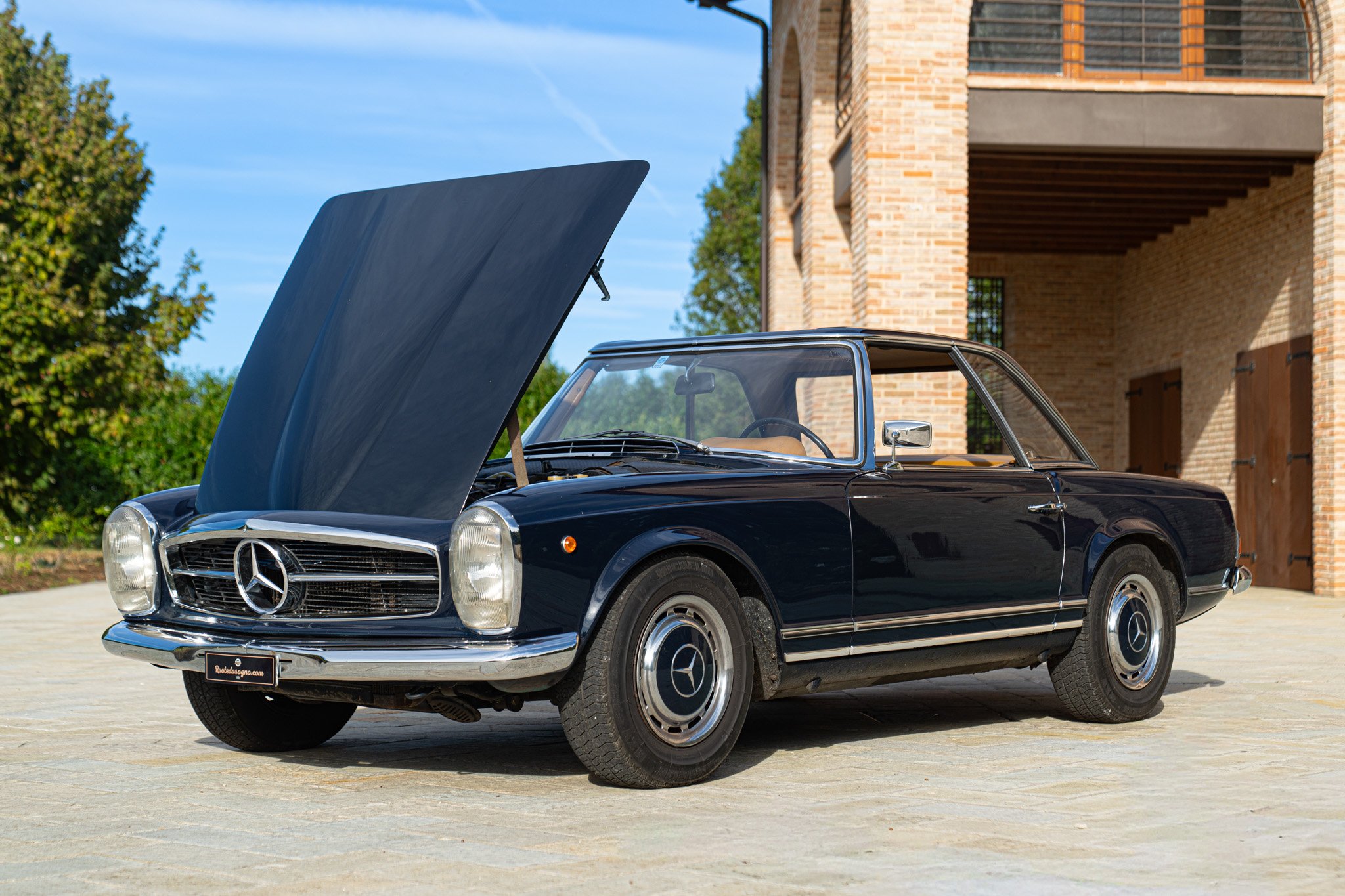 Mercedes Benz 280 SL 