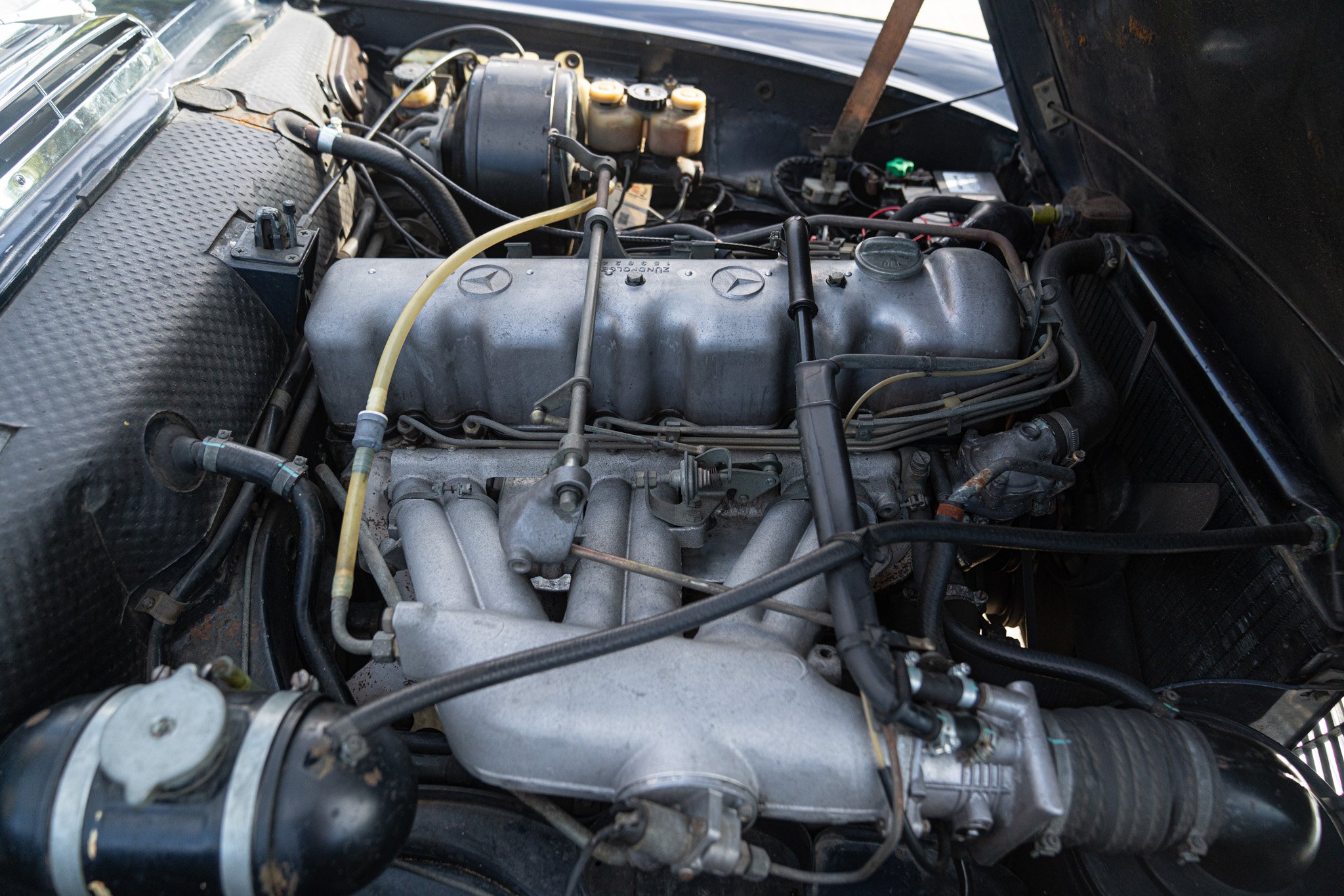 Mercedes Benz 280 SL 