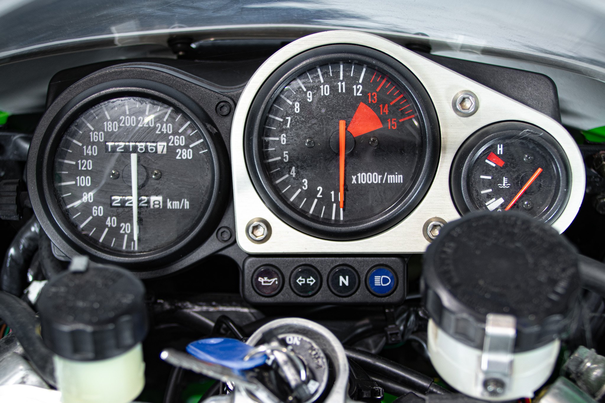 Kawasaki ZX-7RR 