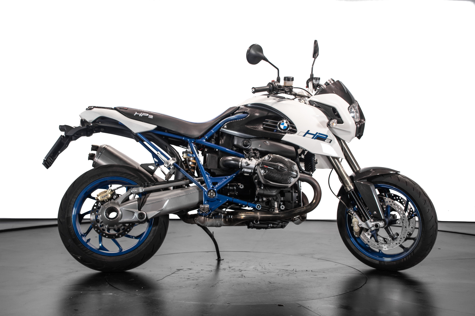 BMW HP2 Megamoto 