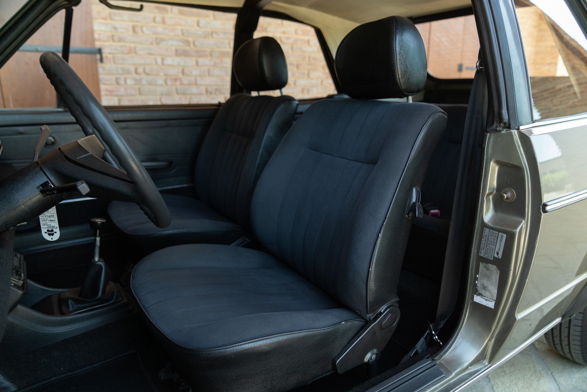 Volkswagen GOLF MK1 CABRIOLET 