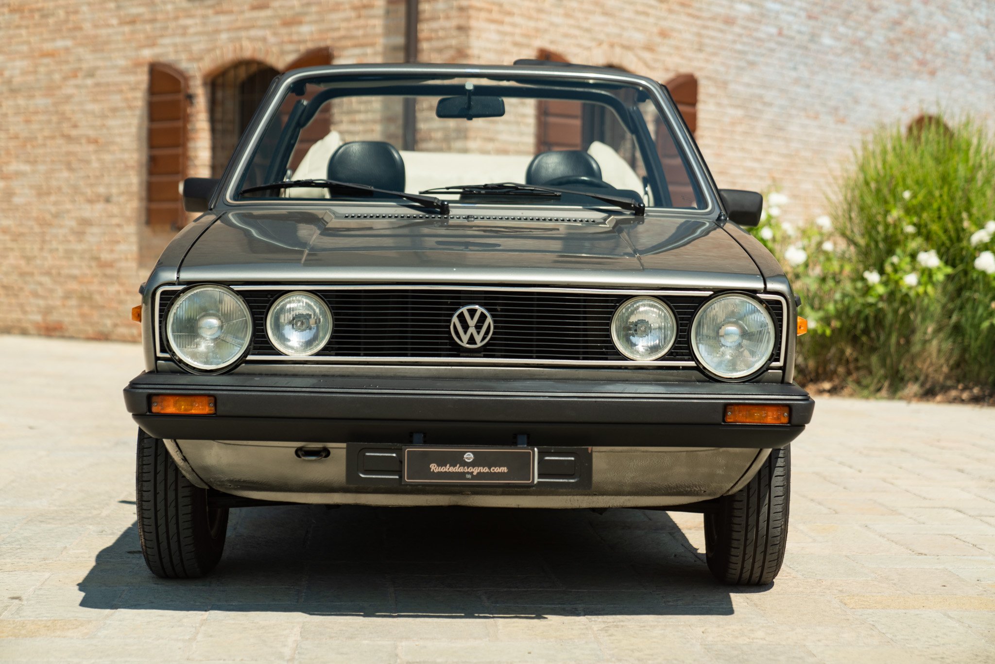 Volkswagen GOLF MK1 CABRIOLET 