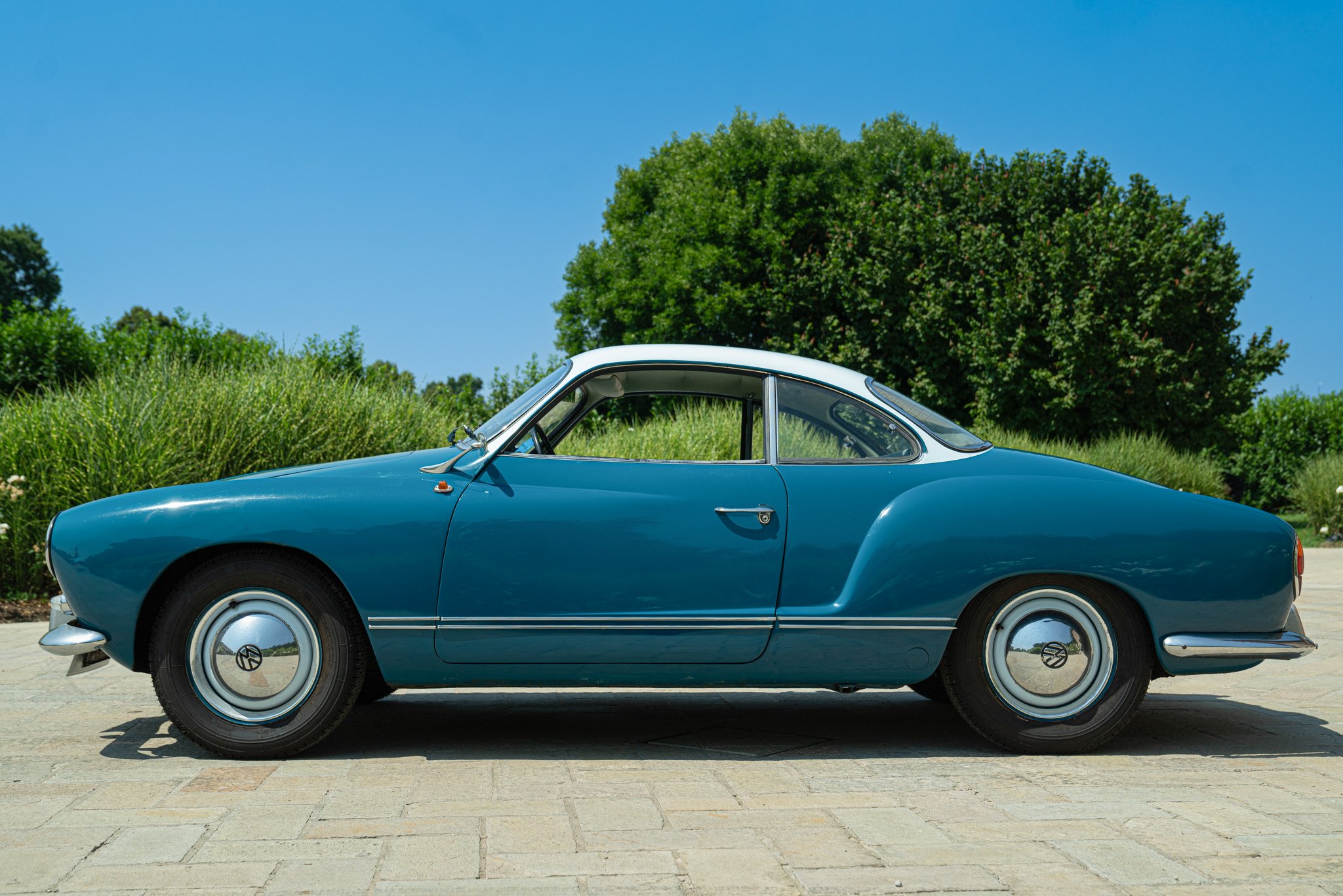 Volkswagen Karmann Ghia 