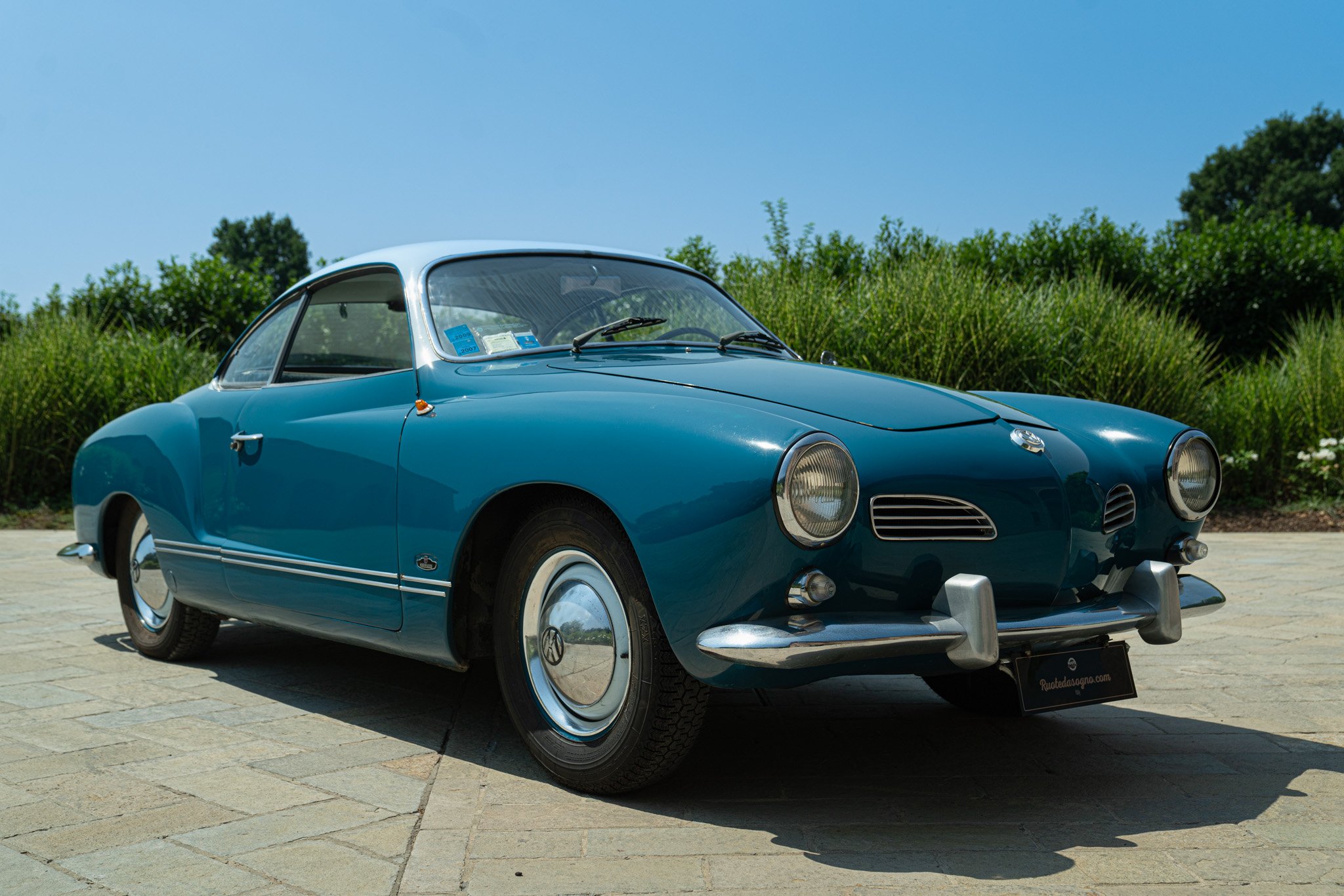 Volkswagen Karmann Ghia 