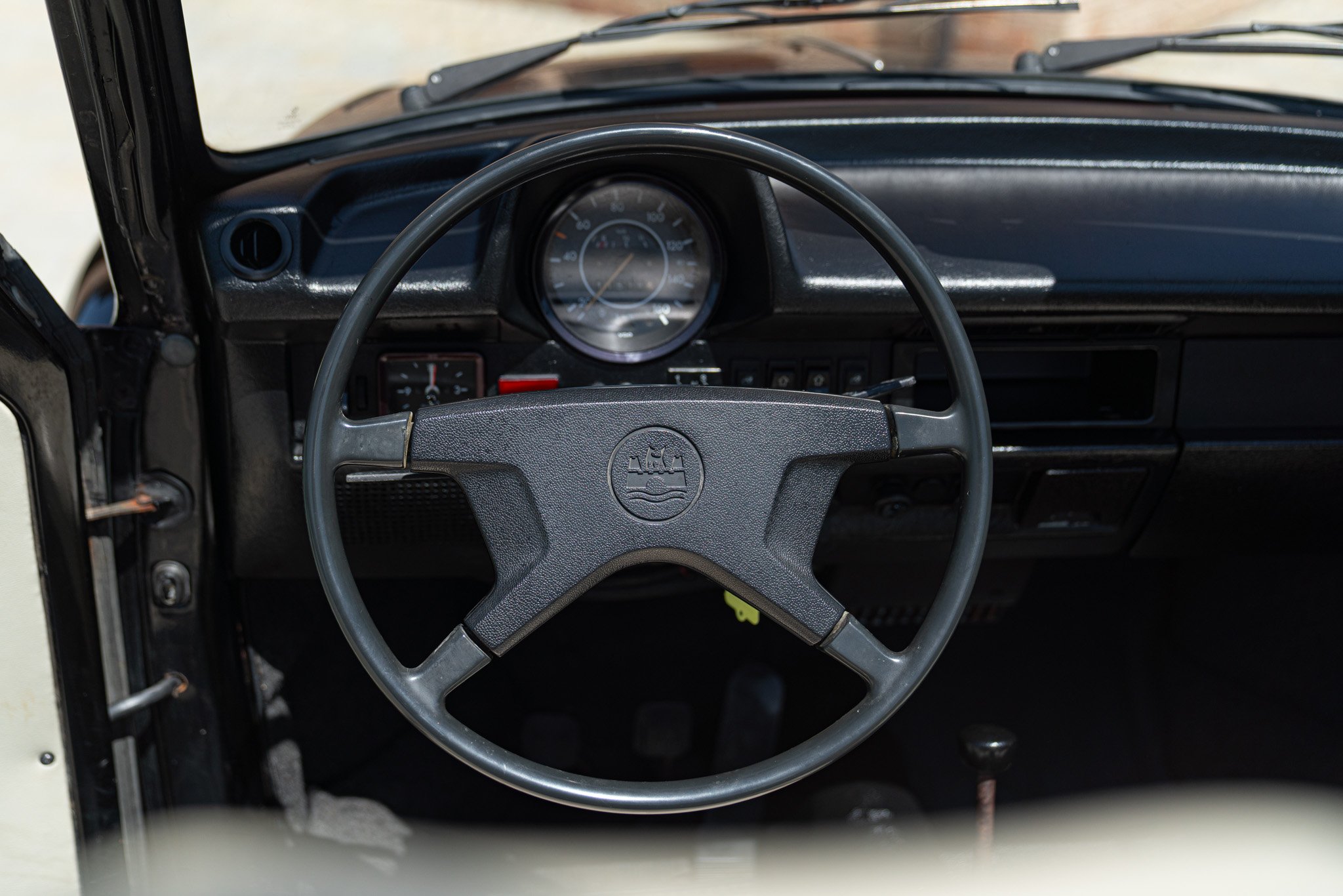 Volkswagen MAGGIOLONE CABRIOLET 1303 
