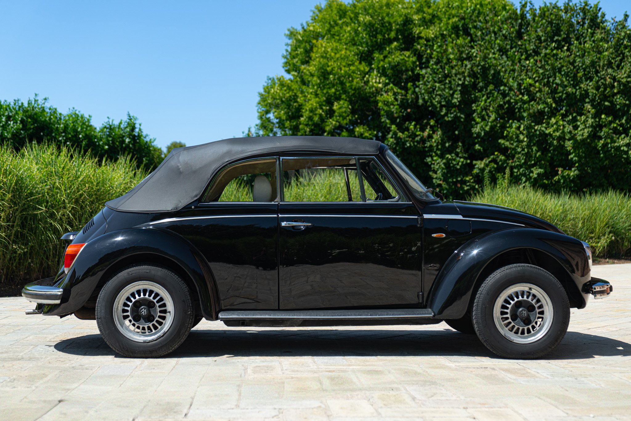 Volkswagen MAGGIOLONE CABRIOLET 1303 