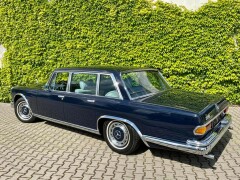 Mercedes Benz 600 