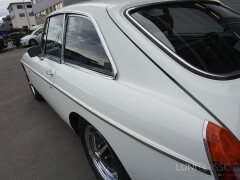 MG MGB GT