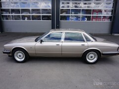 Jaguar XJ40 Sovereign 3.6
