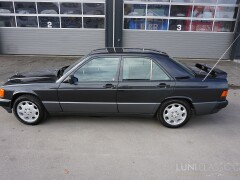 Mercedes Benz  190 E 2.3