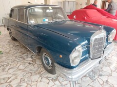 Mercedes Benz 220 SE