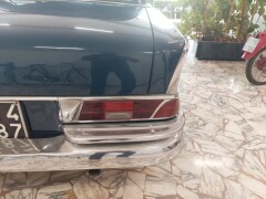 Mercedes Benz 220 SE