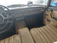 Mercedes Benz 220 SE