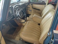 Mercedes Benz 220 SE