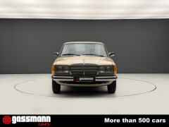 Mercedes Benz 200 Limousine W123 