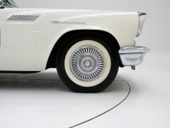 Ford Thunderbird First Generation \'56 