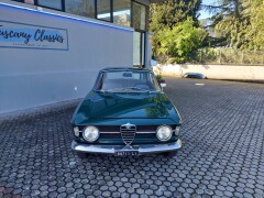 Alfa Romeo GT 1300 Junior scalino